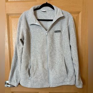 Columbia Soft Gray Fleece Jacket